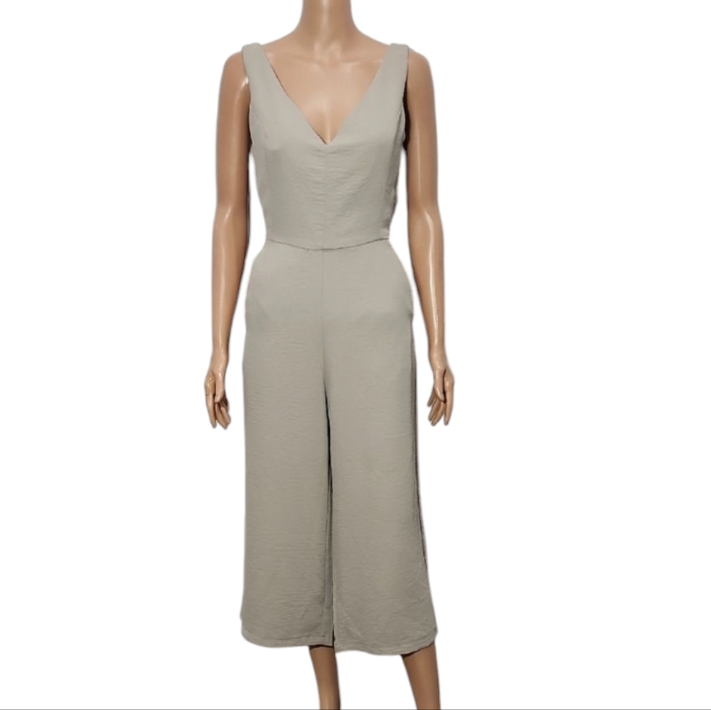 Dress‎ Forum Women's Sleeveless Jumpsuit  Tan/Khaki  Size S Small